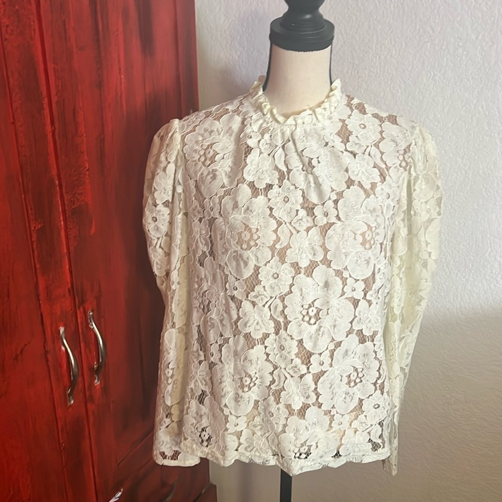 NWT Lace Long Sleeved Top
